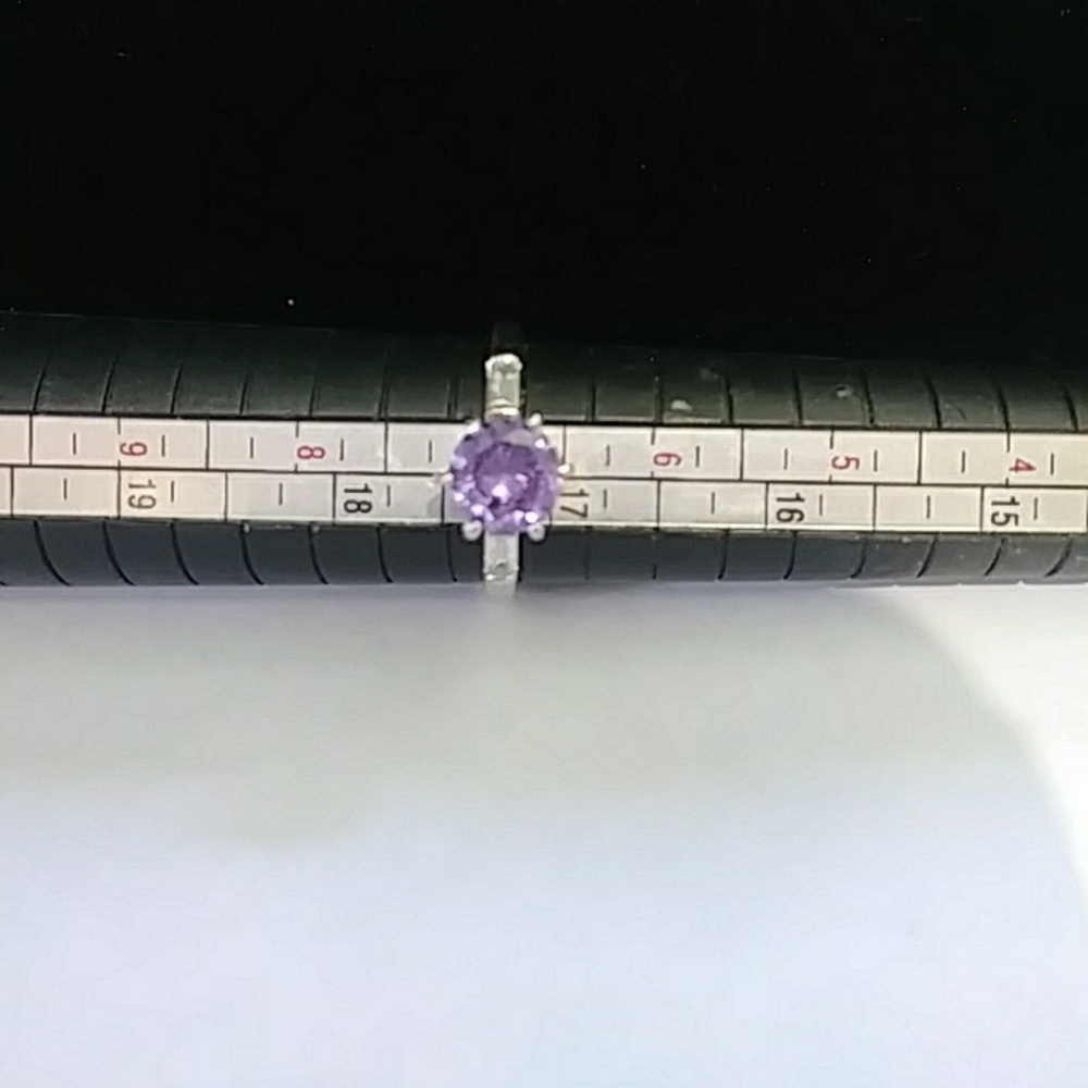 💍New silver amethyst white Sapphire ring size 7💎